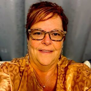 Meet your Posher, Stacey